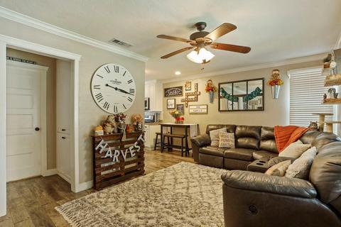 625 N Pleasant Ave, Lodi, CA 95240 photo 8