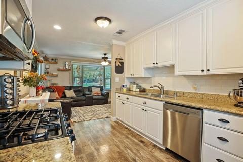 625 N Pleasant Ave, Lodi, CA 95240 photo 13