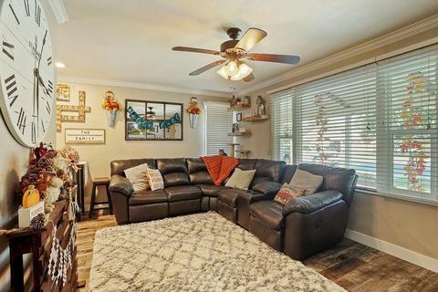 625 N Pleasant Ave, Lodi, CA 95240 photo 9
