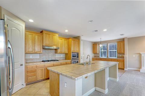 1072 Cornerstone Dr, Folsom, CA 95630 photo 5