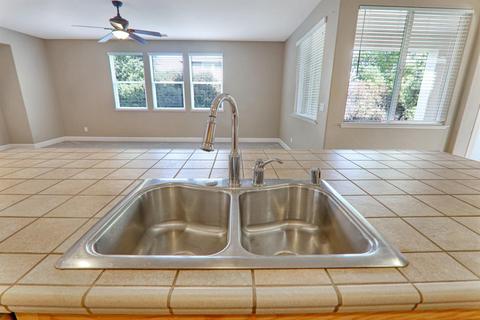 1072 Cornerstone Dr, Folsom, CA 95630 photo 9
