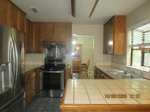 2513 Walnut Park Dr, Modesto, CA 95355 photo 4