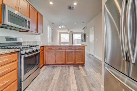 1680 Winthrop Ln, Ceres, CA 95307 photo 17