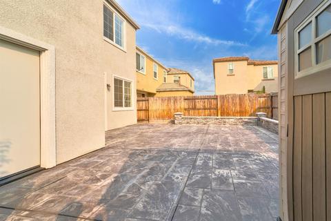 1680 Winthrop Ln, Ceres, CA 95307 photo 7