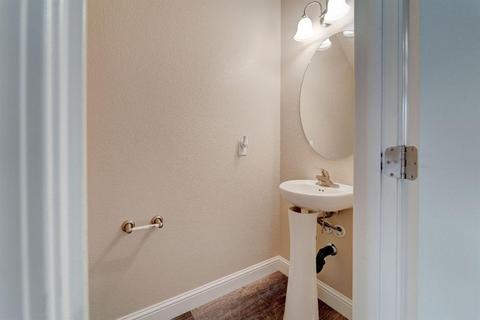 1680 Winthrop Ln, Ceres, CA 95307 photo 9