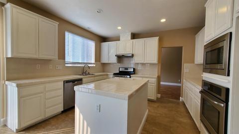4105 Woodfall Ln, Modesto, CA 95356 photo 11