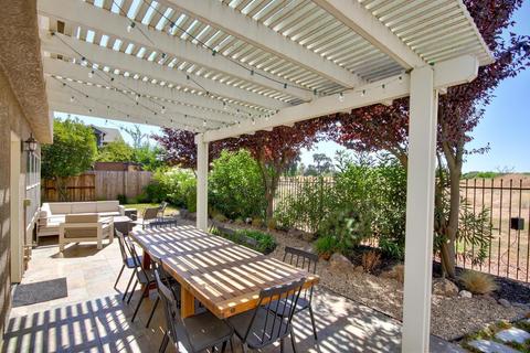 1103 Mesquite Dr, Davis, CA 95618 photo 37