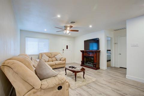 1619 Eureka St, Modesto, CA 95358 photo 9