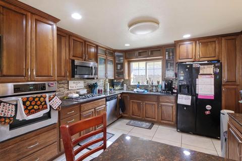 505 E Tokay, Lodi, CA 95240 photo 15