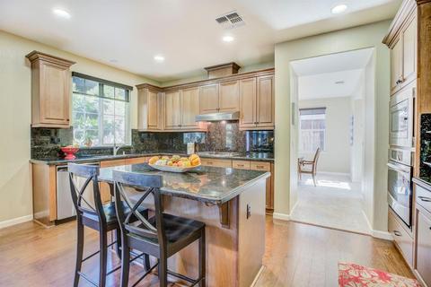 818 Wild Berry Loop, Rocklin, CA 95765 photo 9