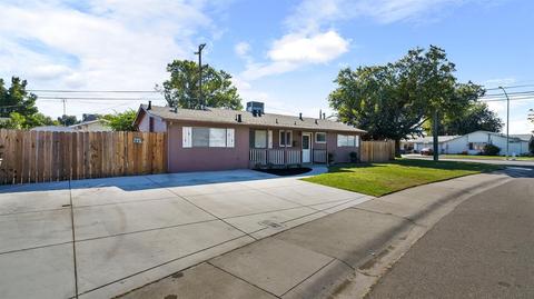 10 E 20th St, Tracy, CA 95376 photo 3