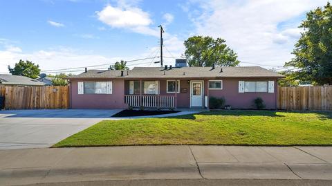 10 E 20th St, Tracy, CA 95376 photo 1