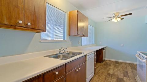 10 E 20th St, Tracy, CA 95376 photo 8