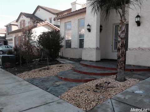 3826 Old Oak Dr, Ceres, CA 95307 photo 2