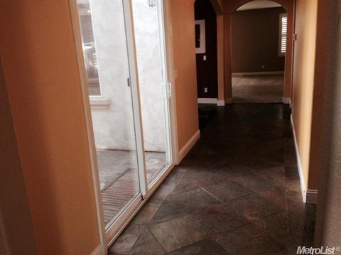 3826 Old Oak Dr, Ceres, CA 95307 photo 3