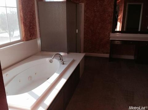 3826 Old Oak Dr, Ceres, CA 95307 photo 7
