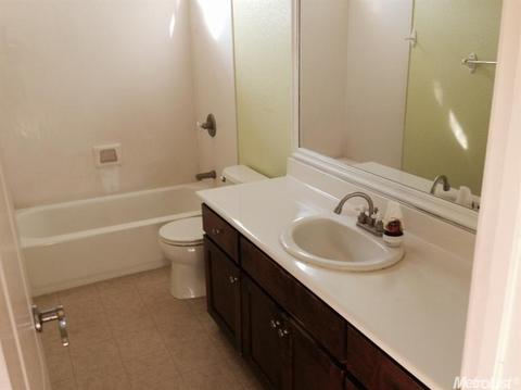 3826 Old Oak Dr, Ceres, CA 95307 photo 11