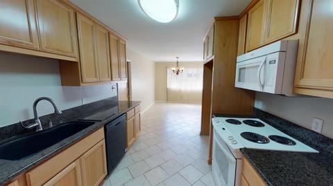 945 Palmilla Dr, Modesto, CA 95356 photo 9