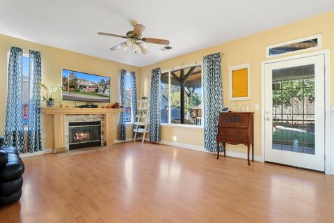 925 Cobalt Dr, Tracy, CA 95377 photo 3