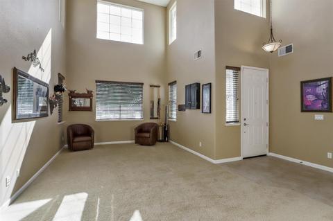 1233 Pyrenees St, Tracy, CA 95304 photo 9