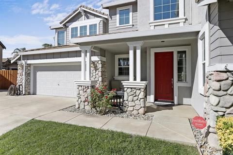 1233 Pyrenees St, Tracy, CA 95304 photo 5