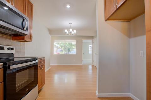 2521 Killarney Way, Modesto, CA 95355 photo 8