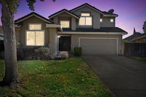 350 Falcon Ct, Tracy, CA 95376 photo 2