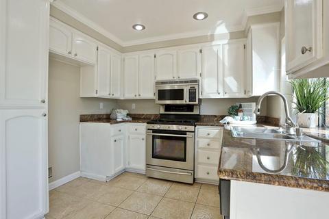 350 Falcon Ct, Tracy, CA 95376 photo 13