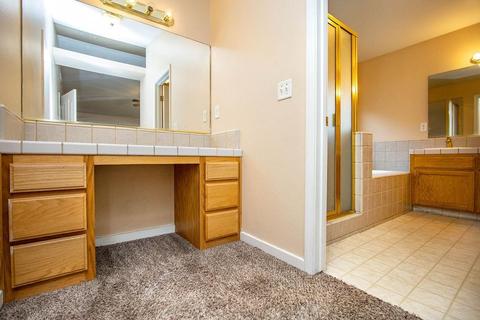 2158 W Park Dr, Madera, CA 93637 photo 17
