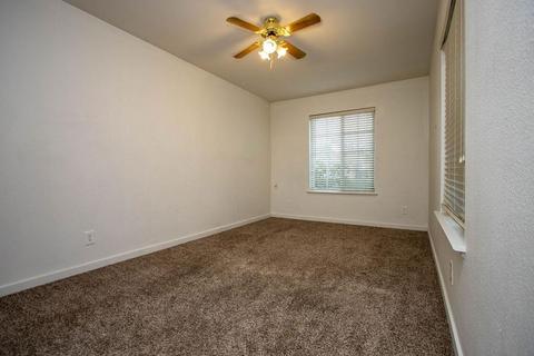 2158 W Park Dr, Madera, CA 93637 photo 5