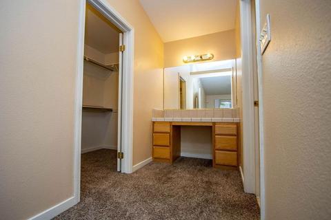 2158 W Park Dr, Madera, CA 93637 photo 16