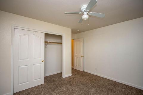 2158 W Park Dr, Madera, CA 93637 photo 9