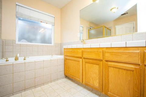 2158 W Park Dr, Madera, CA 93637 photo 20