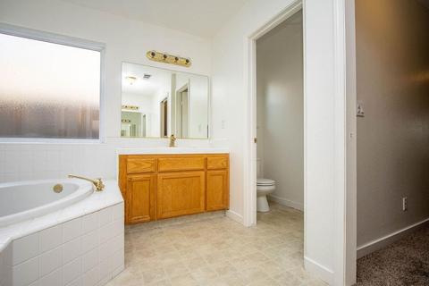 2368 Bay View Dr, Madera, CA 93637 photo 23