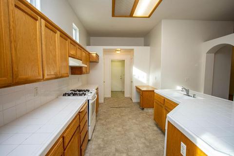 2368 Bay View Dr, Madera, CA 93637 photo 13