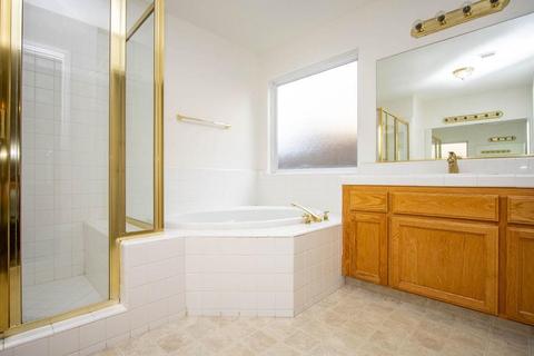 2368 Bay View Dr, Madera, CA 93637 photo 22