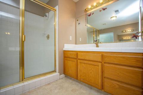 2438 Bay View Dr, Madera, CA 93637 photo 11