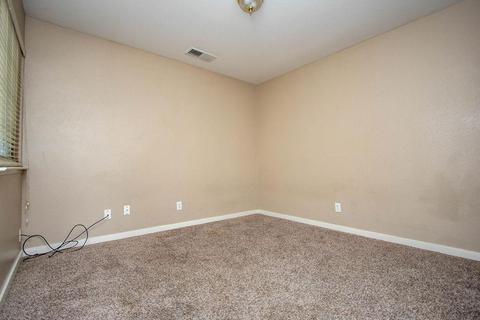 2438 Bay View Dr, Madera, CA 93637 photo 4