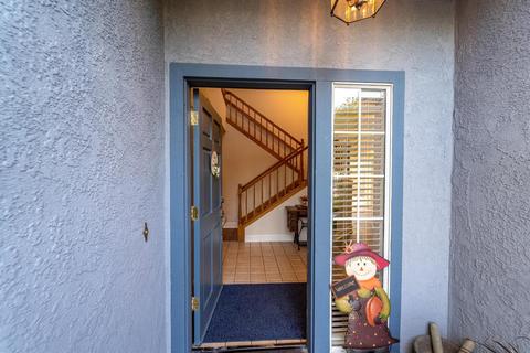 950 Yaple Ct, Ripon, CA 95366 photo 3