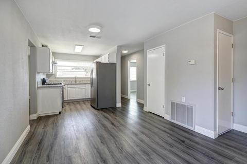 2501 Rotterdam Dr, Elverta, CA 95626 photo 9