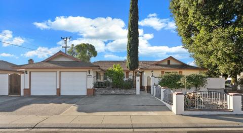 1202 Glenn Dr, Manteca, CA 95336 photo 1