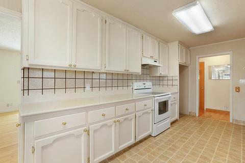 1202 Glenn Dr, Manteca, CA 95336 photo 12