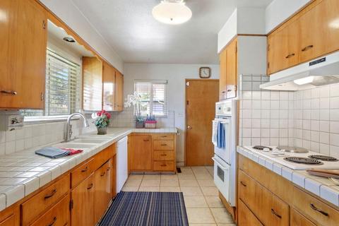 1245 S Washington St, Lodi, CA 95240 photo 12