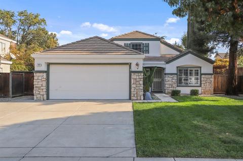 772 Winter Ln, Tracy, CA 95376 photo 2