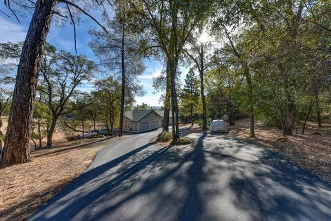 16433 Wolf Meadows Dr, Grass Valley, CA 95949 photo 2