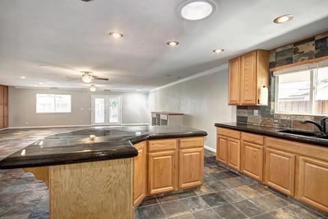 208 Willowmere Dr, Folsom, CA 95630 photo 18