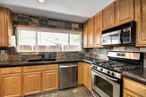 208 Willowmere Dr, Folsom, CA 95630 photo 16