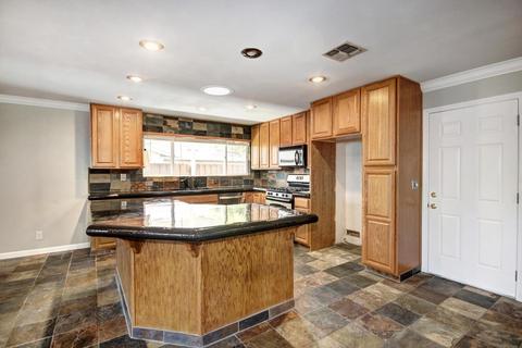 208 Willowmere Dr, Folsom, CA 95630 photo 15