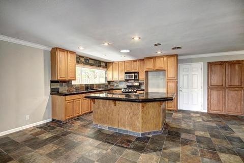 208 Willowmere Dr, Folsom, CA 95630 photo 14
