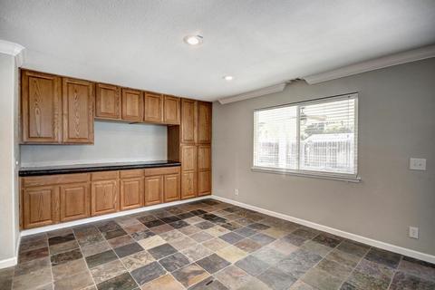 208 Willowmere Dr, Folsom, CA 95630 photo 7